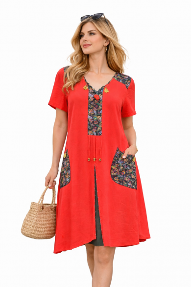 Duygu Altıntaş Otantik Desenli Kırmızı Elbise – Cep Detaylı Rahat Kesim Günlük Elbise